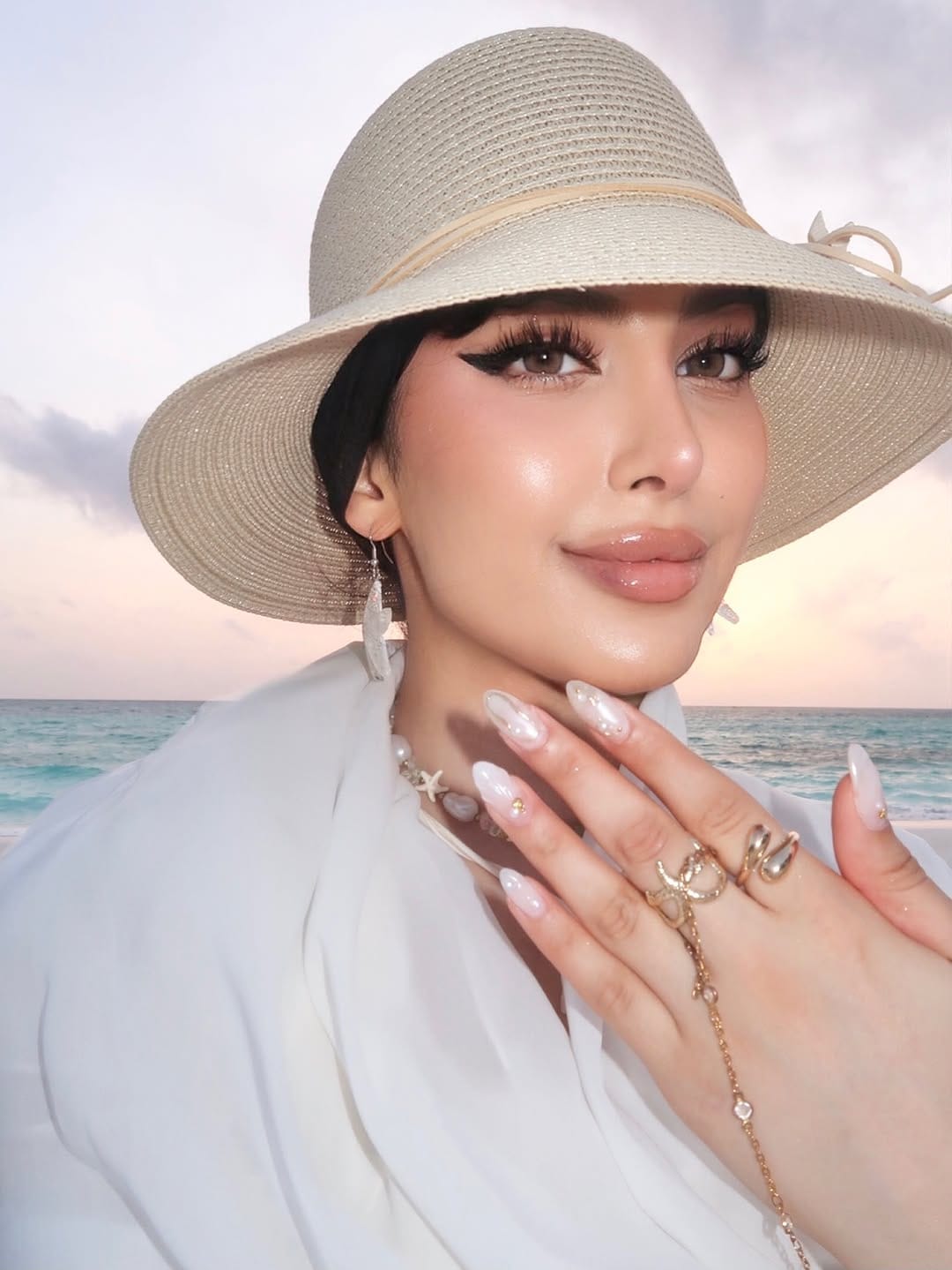 Post 9 by 🇯🇵Ginza Beauty Ladies Salon Dubai on Instagram (carousel)