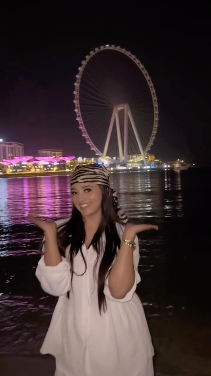 Post 7 by Mehak on Instagram (video)