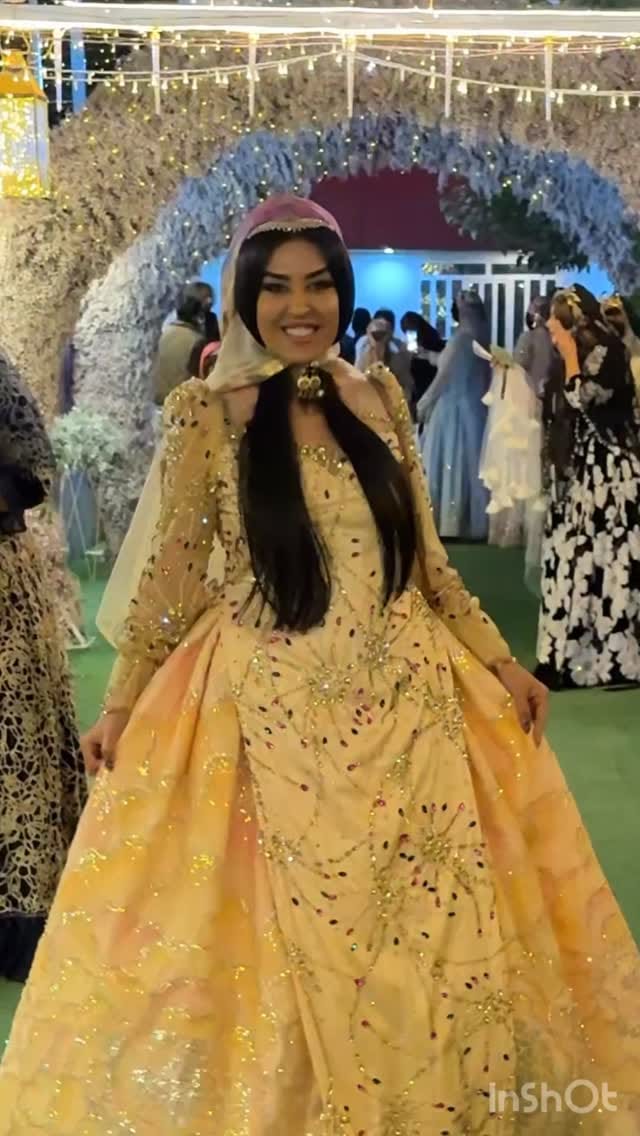 Post 8 by Hair extensions Dubai/اکستنشن مو شیراز on Instagram (video)