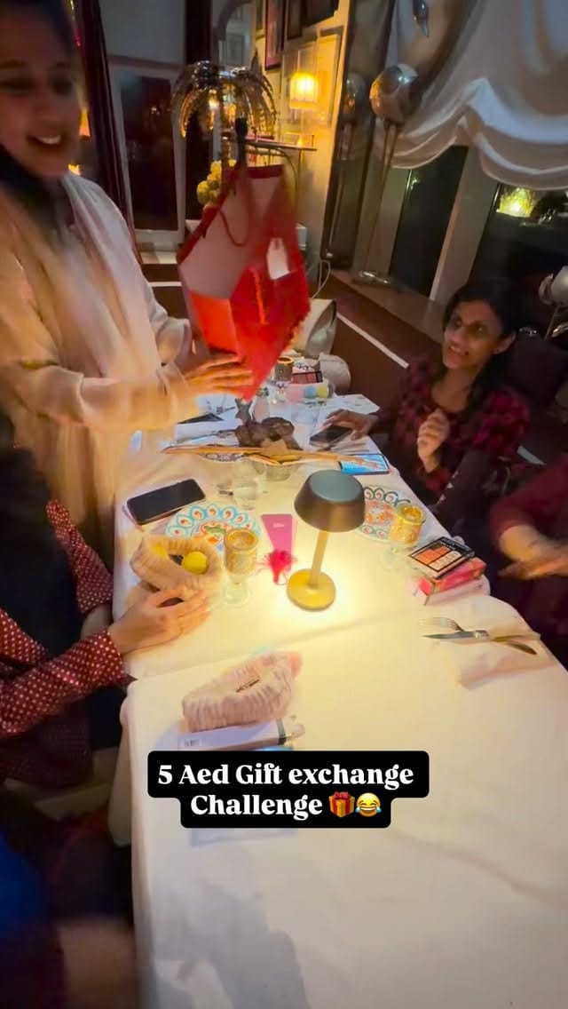 Post 6 by Aysha Sana on Instagram (video)