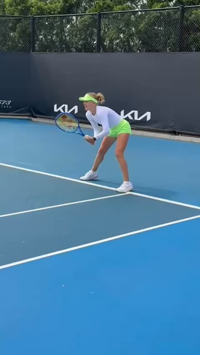 Post 3 by Harriet Dart on Instagram (video)