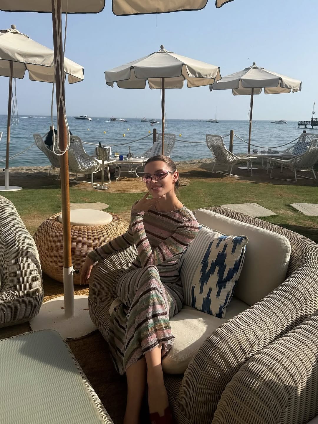 Post 7 by Alena on Instagram (carousel)
