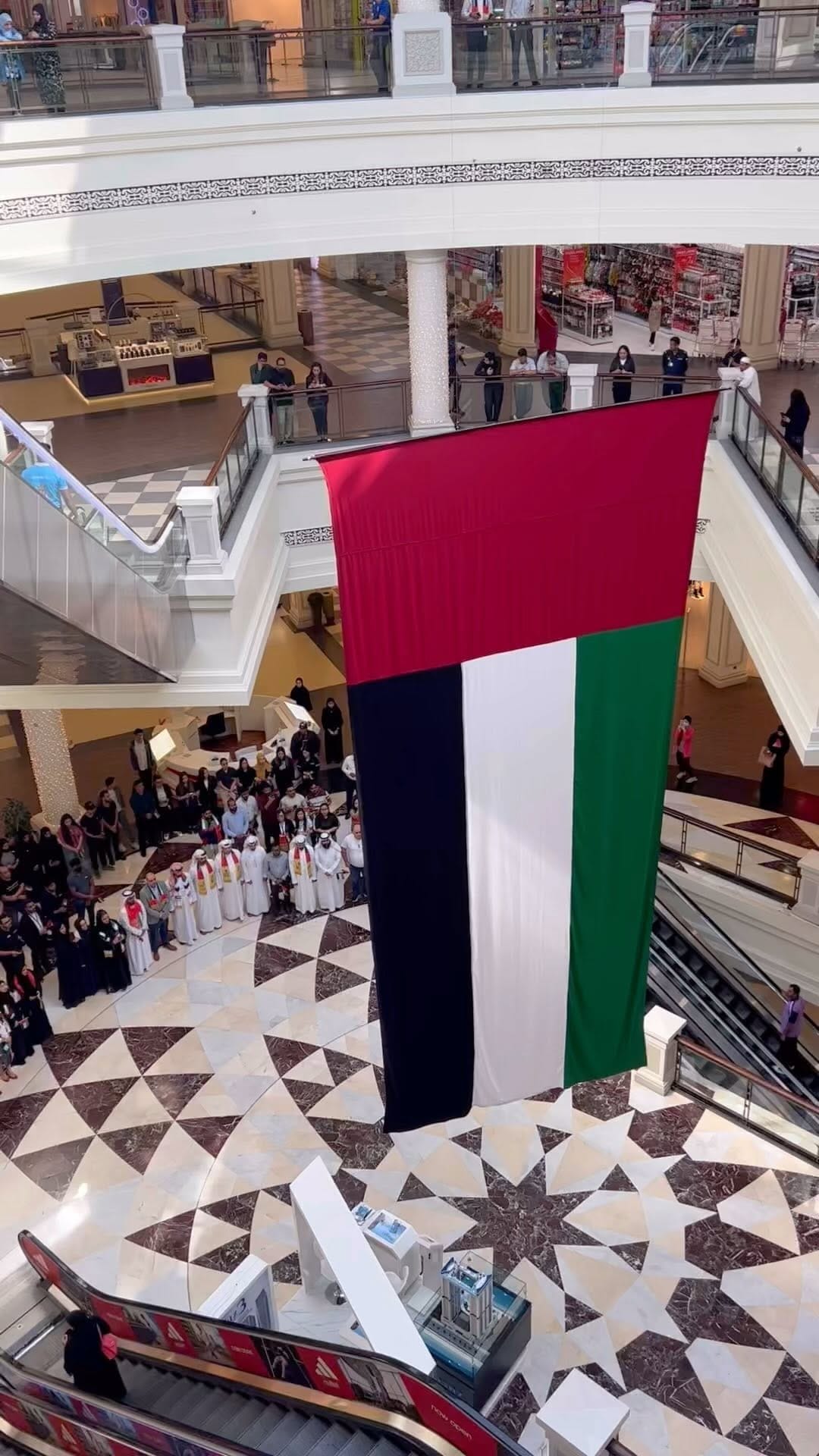 Post 8 by Arts & Crafts store in the UAE on Instagram (video)