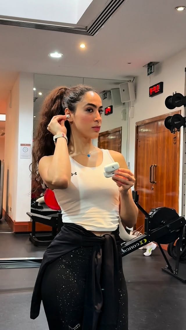 Post 8 by مَريَّم🕊 on Instagram (video)