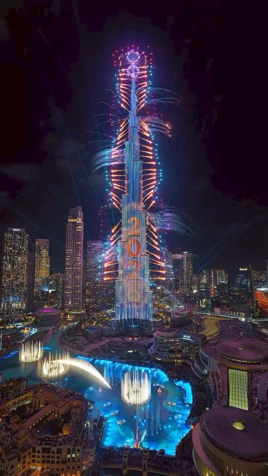 Post 1 by D U B A I on Instagram (video)