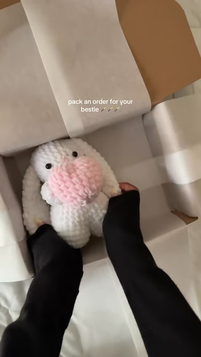 Post 1 by crochet by LA • uae + europe on Instagram (video)