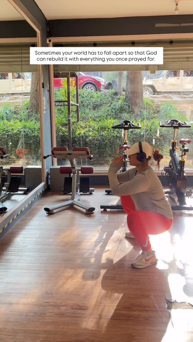 Post 9 by मनीषा on Instagram (video)