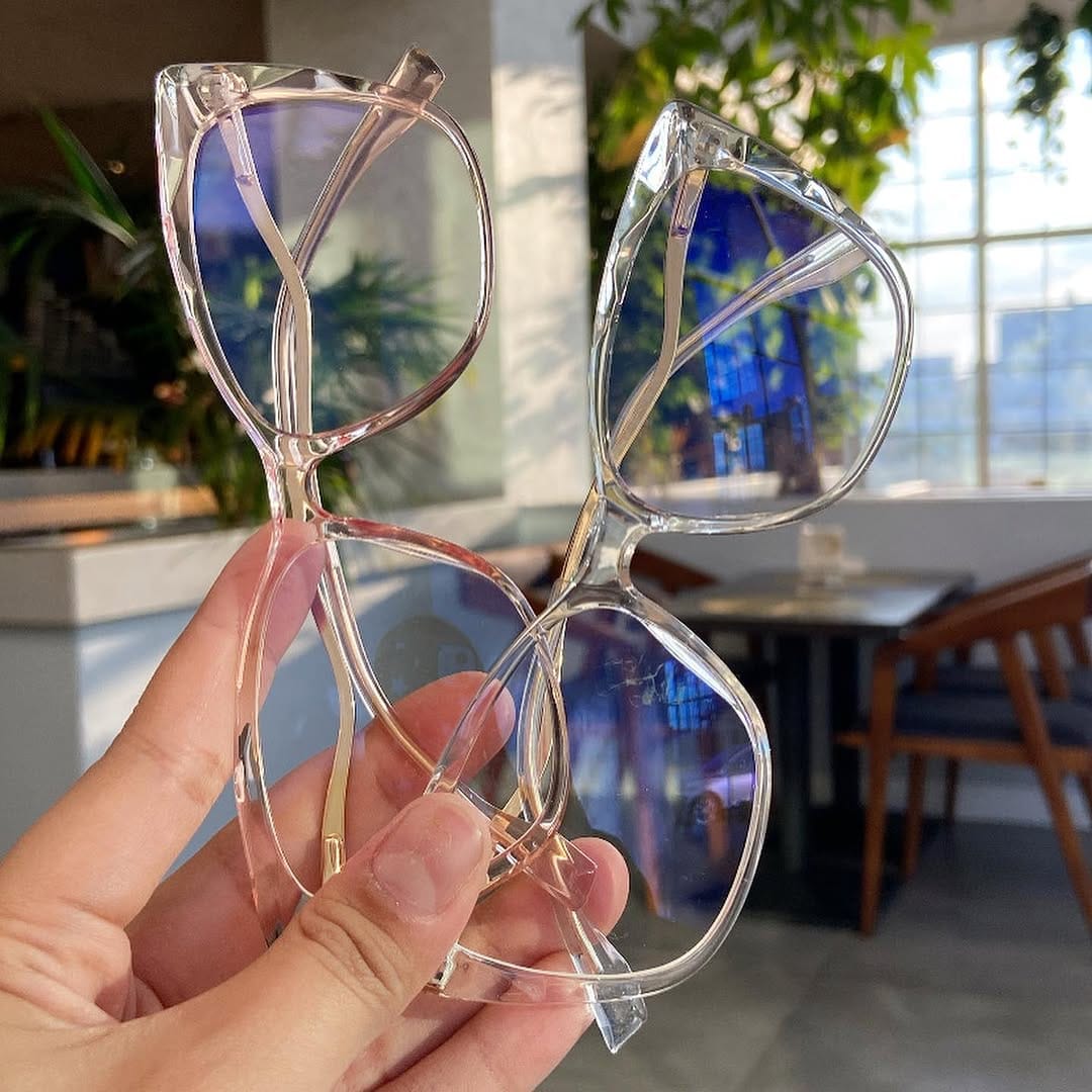 Post 8 by Eyewatch Store on Instagram (carousel)