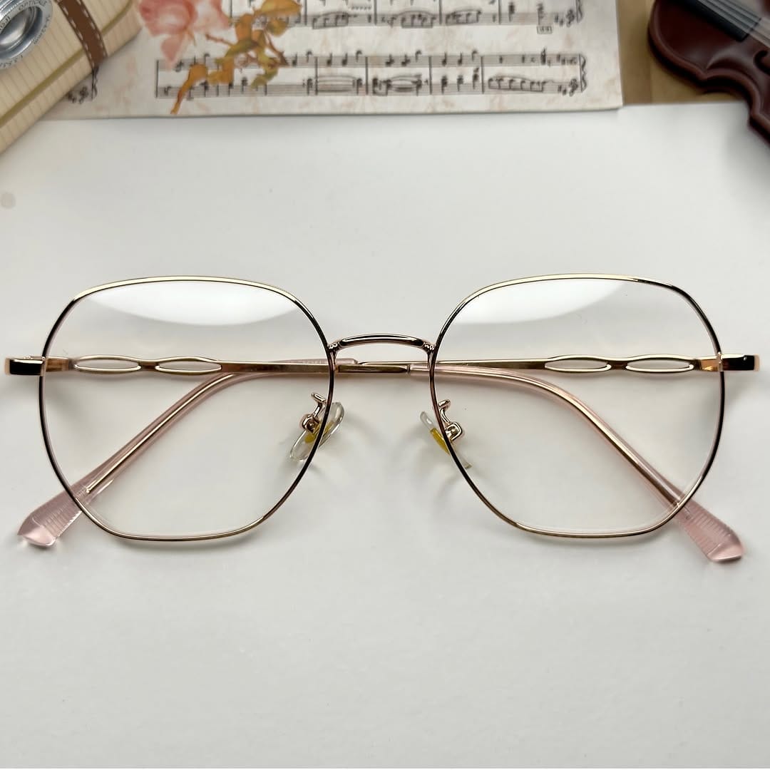 Post 3 by Eyewatch Store on Instagram (carousel)