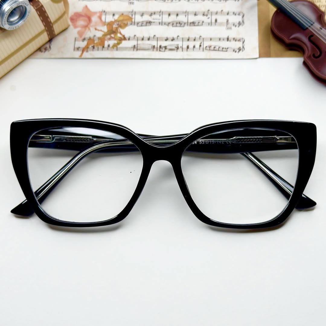 Post 4 by Eyewatch Store on Instagram (carousel)