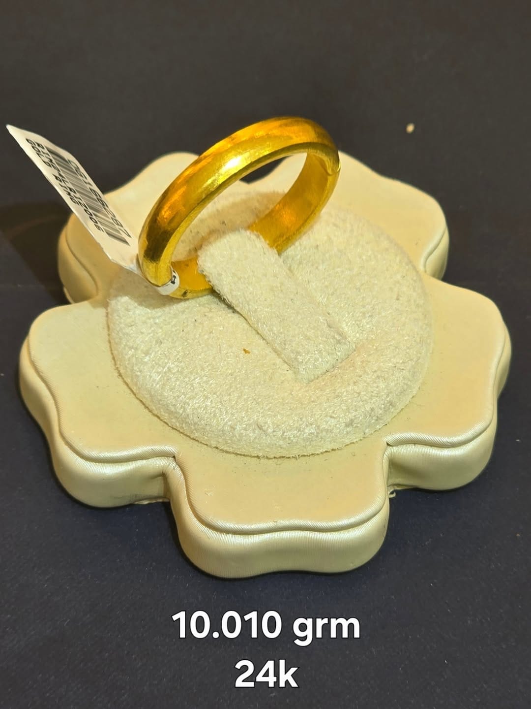 Post 2 by Al Haseena Jewellery on Instagram (carousel)