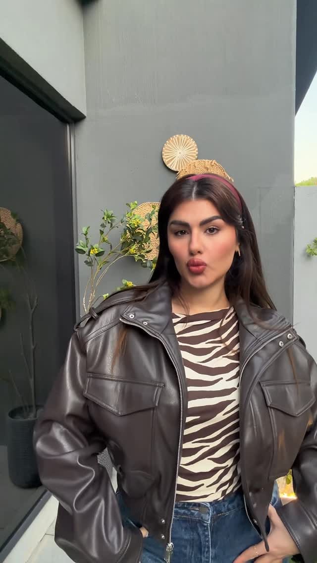 Post 6 by Sarah Malas on Instagram (video)