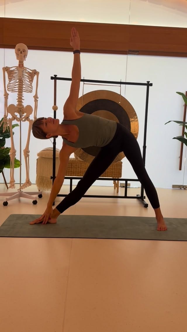 Post 4 by Agi Loufrani on Instagram (video)
