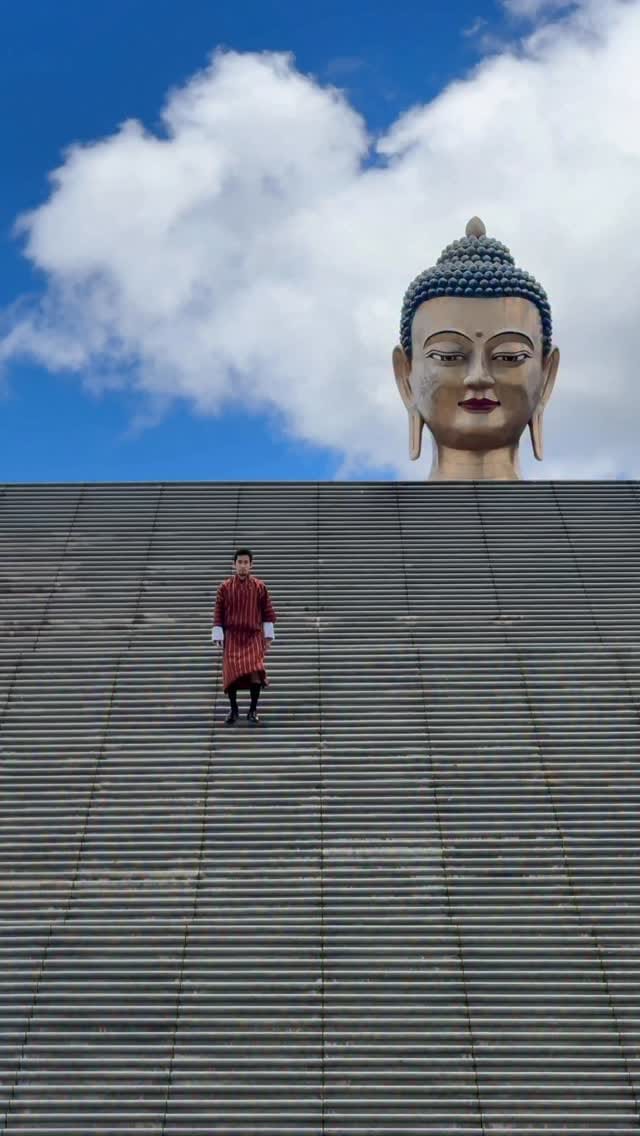 Post 2 by Elona Karafin | Travel Content Creator on Instagram (video)
