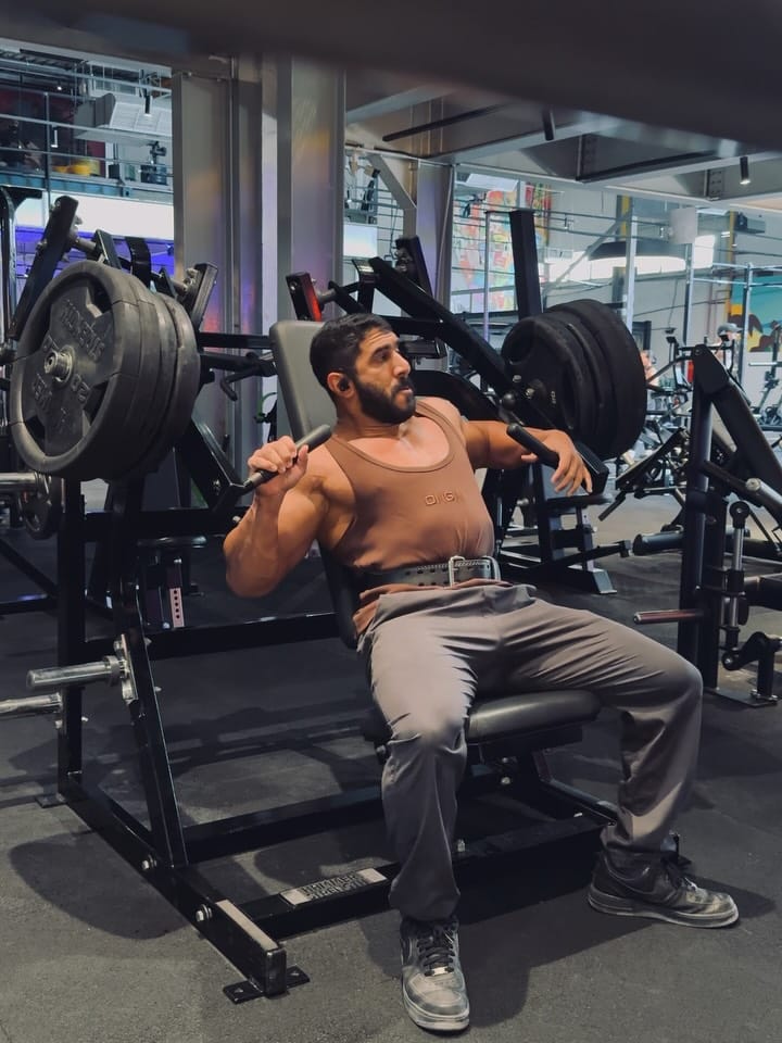 Post 1 by سعيد سلطان المزروعي SAEED SULTAN ALMAZROOEI on Instagram (carousel)