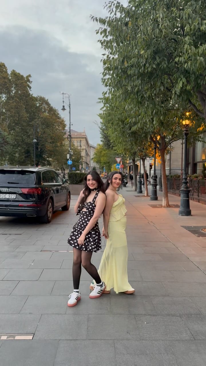 Post 3 by Bhalla Twins | Shagun & Shreya on Instagram (video)