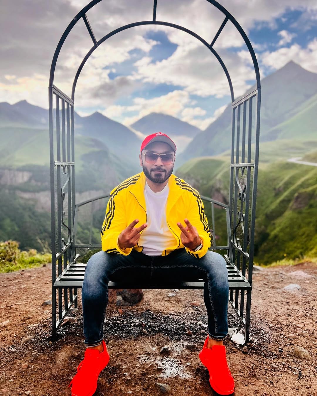 Post 6 by Avneet Singh on Instagram (image)