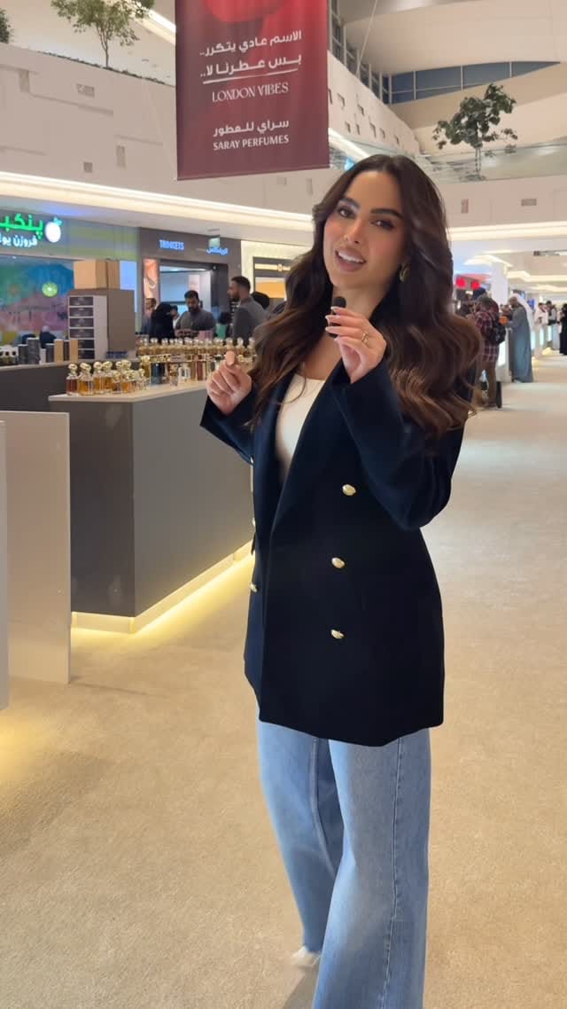 Post 5 by Nazanin boushehri on Instagram (video)
