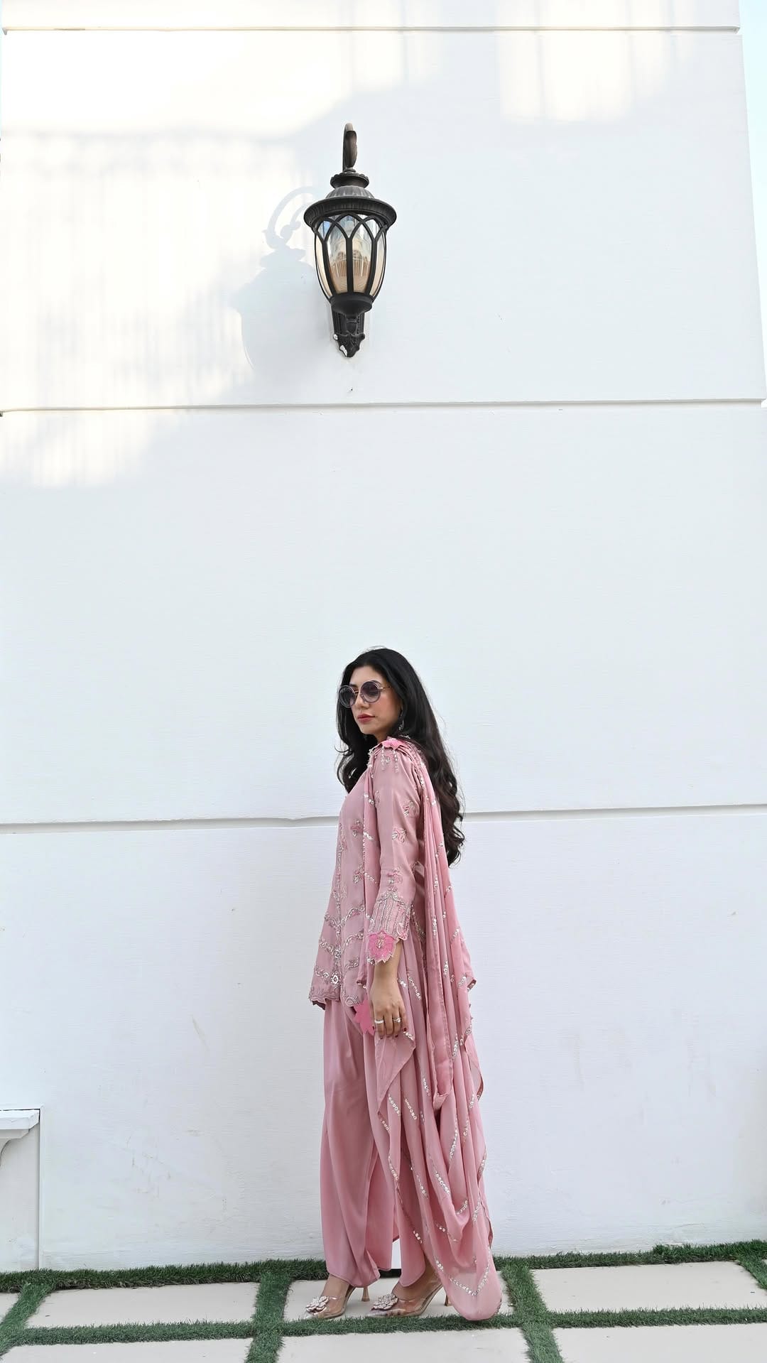 Post 1 by Farina Yaqub on Instagram (video)