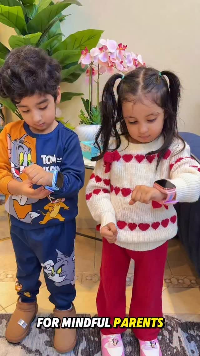 Post 4 by Komal Muzammil on Instagram (video)