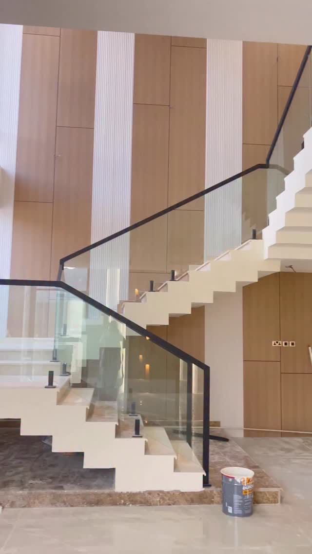 Post 2 by بيت المصمم الديكور on Instagram (video)