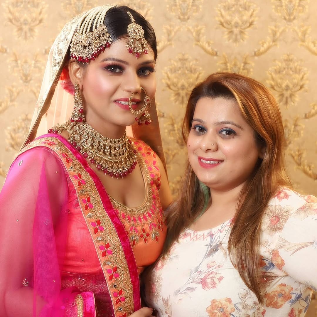 Post 7 by Hema Ajmani Make-up Studio on Instagram (image)