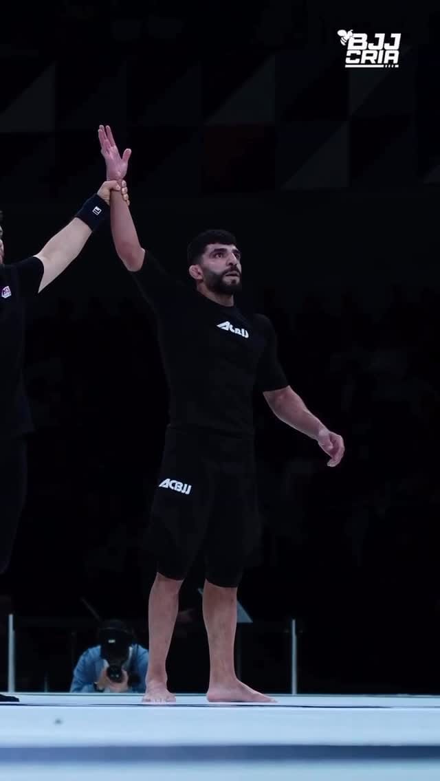 Post 10 by Amir “The Prince 👑” Albazi on Instagram (video)