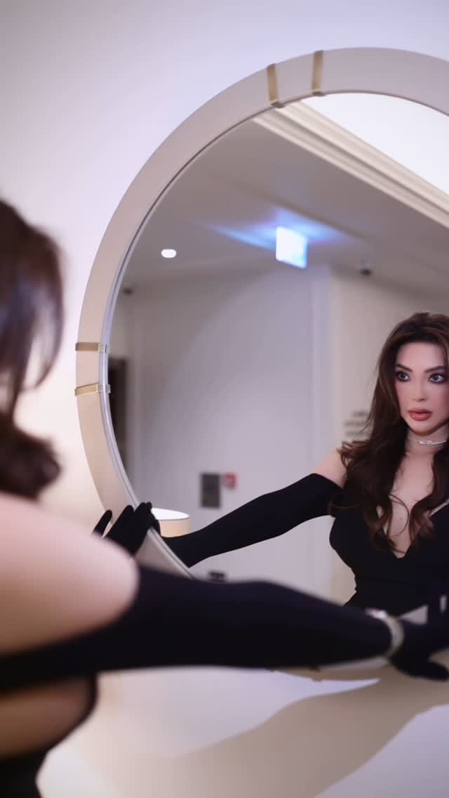 Post 3 by 𝐘𝐨𝐬𝐫𝐚 𝐀𝐲𝐝𝐢 on Instagram (video)