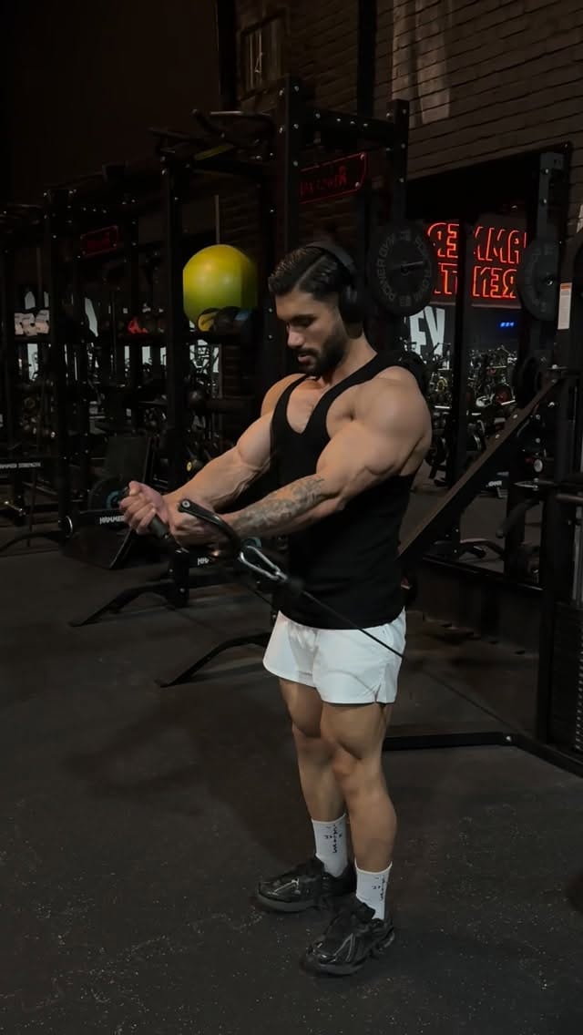 Post 4 by Mehdi Ebadi | مهدی عبادی on Instagram (video)