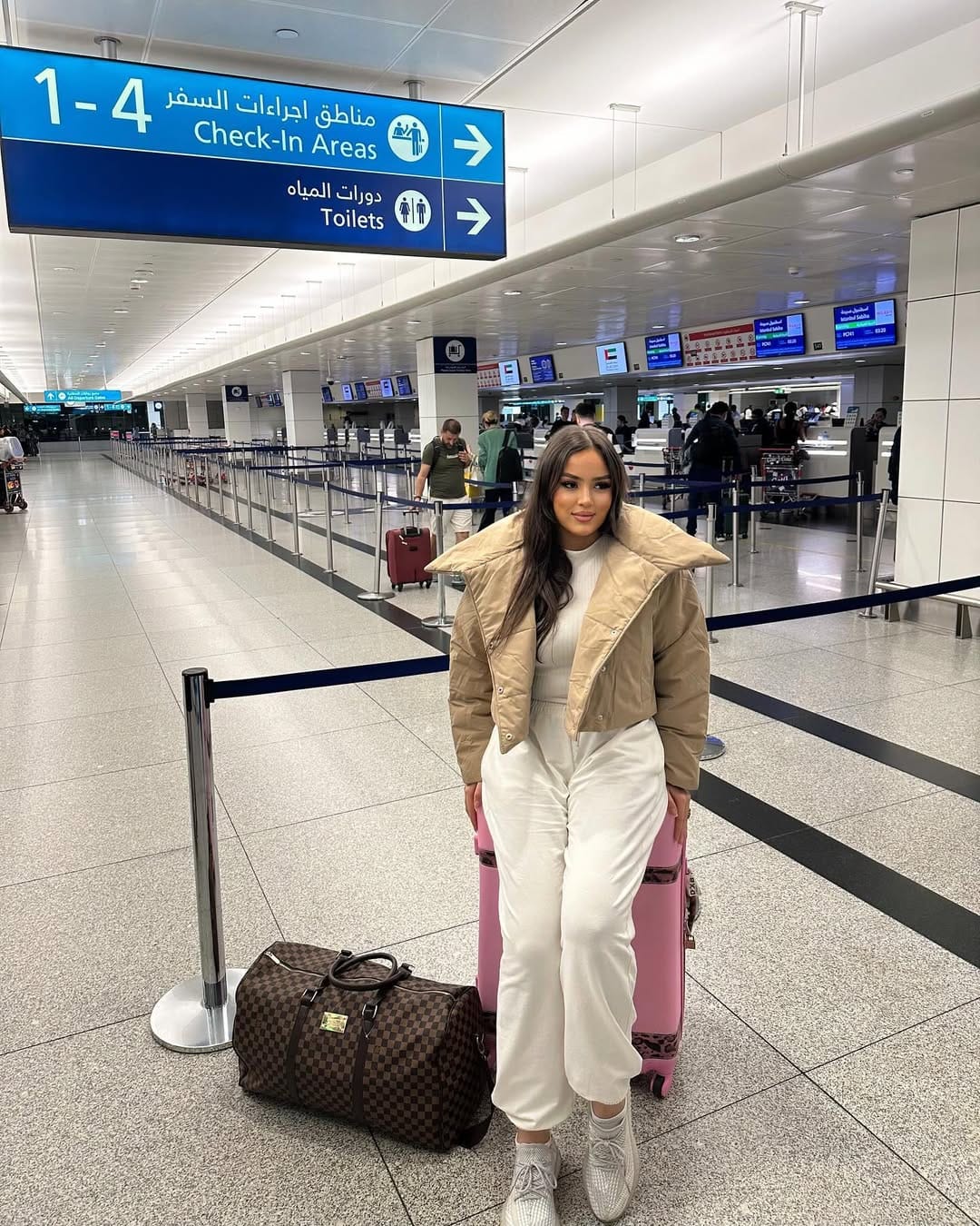 Post 6 by 𝐆 𝐈 𝐆 𝐈  𝐇𝐑𝐃 on Instagram (carousel)