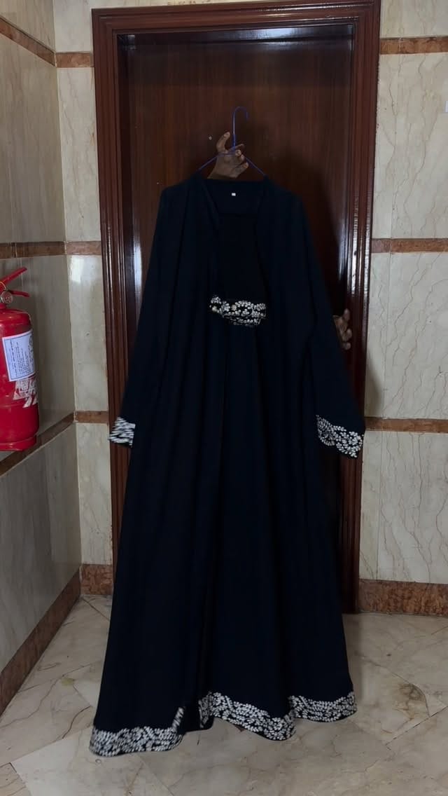 Post 7 by Zeemeessignature home of luxury abayas on Instagram (video)