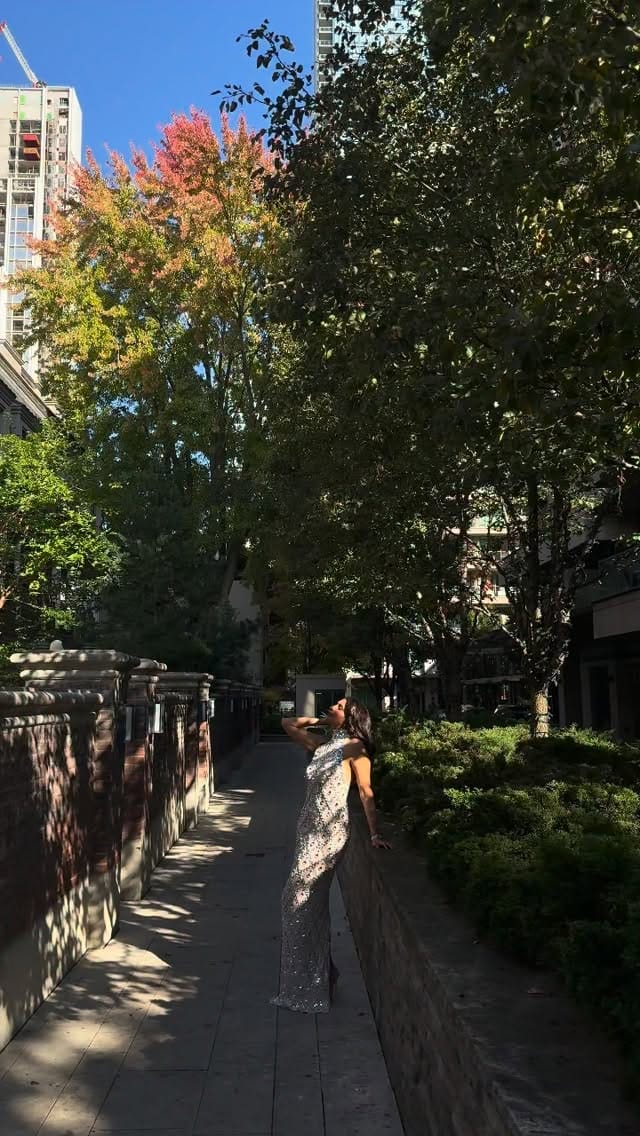 Post 2 by Sarah Shareef on Instagram (video)