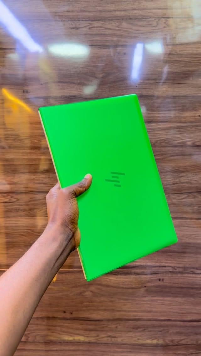 Post 7 by Western Micro Laptops on Instagram (video)