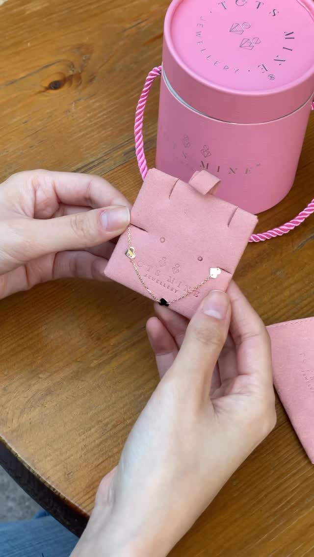 Post 6 by Tots Mine Jewellery on Instagram (video)
