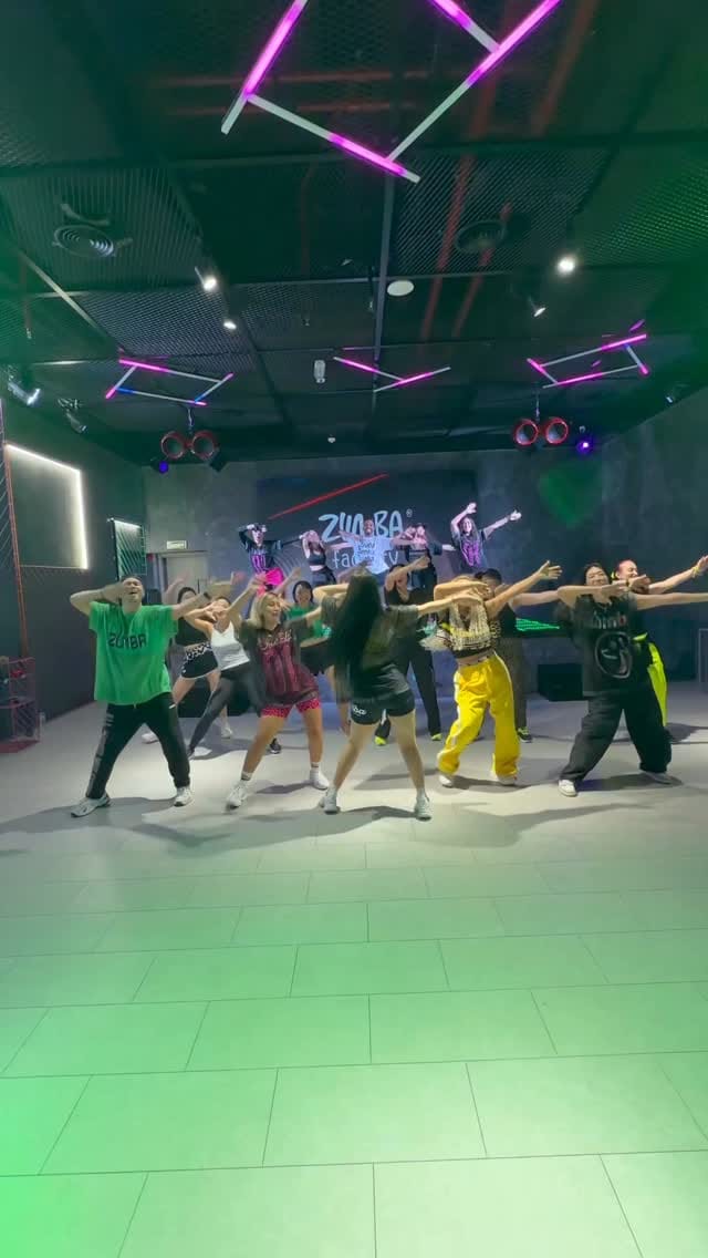 Post 8 by Zumba® Factory on Instagram (video)