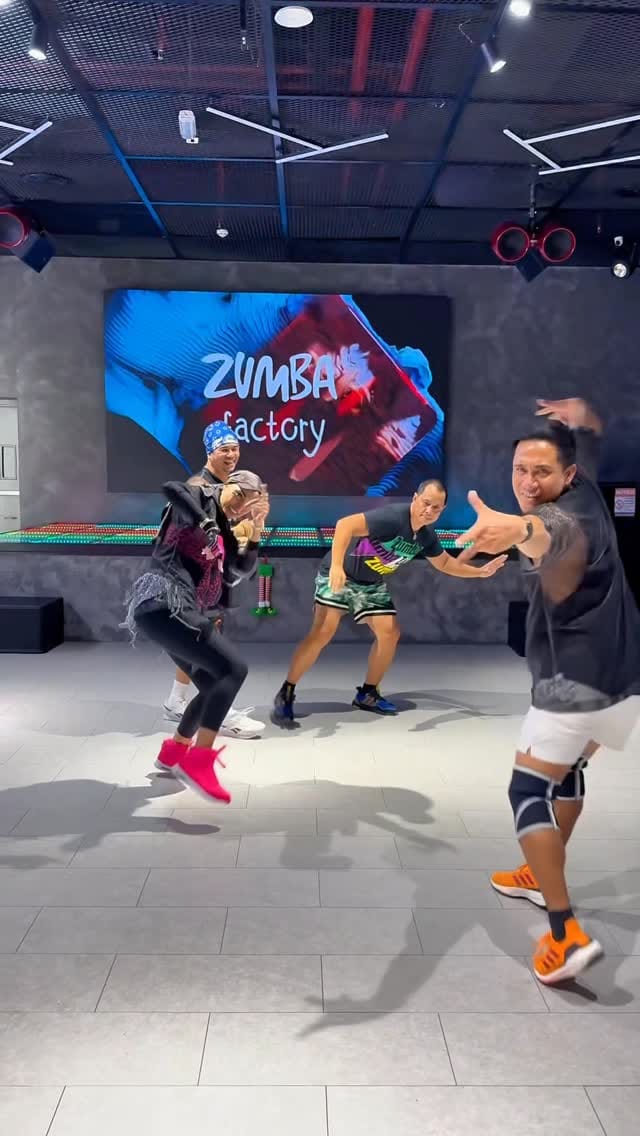 Post 6 by Zumba® Factory on Instagram (video)