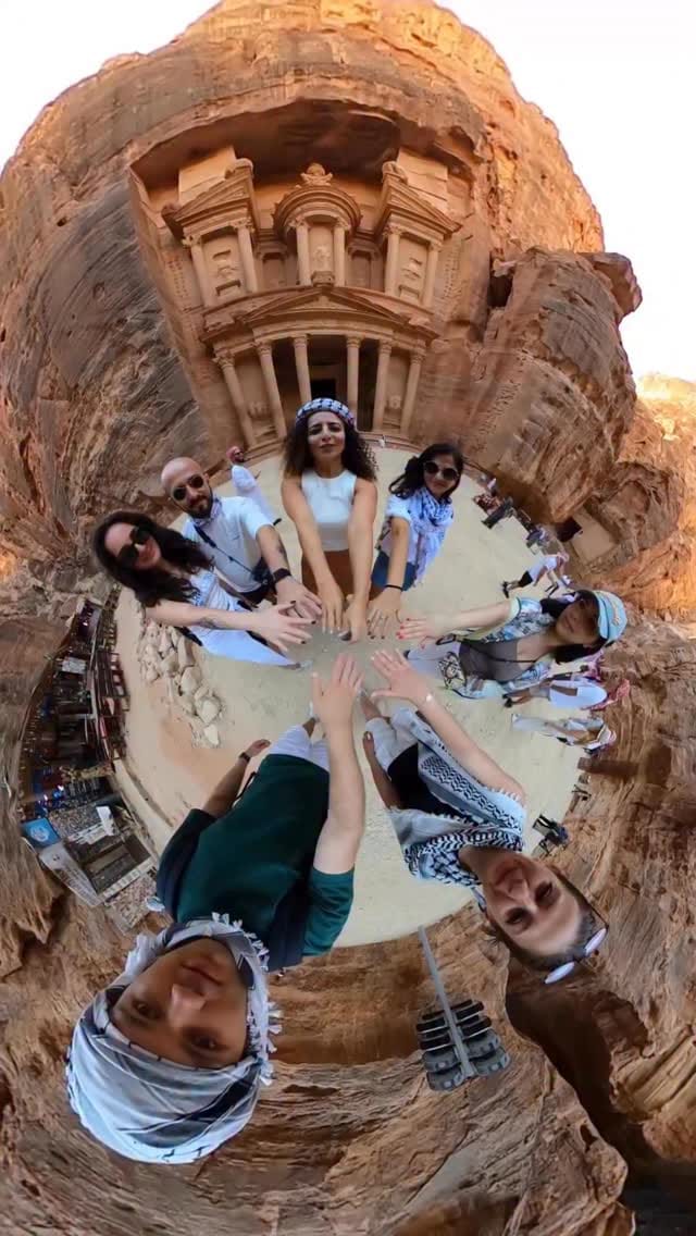 Post 5 by 𝒉𝒂𝒍𝒂 𝒌𝒓𝒖𝒏𝒛 on Instagram (video)