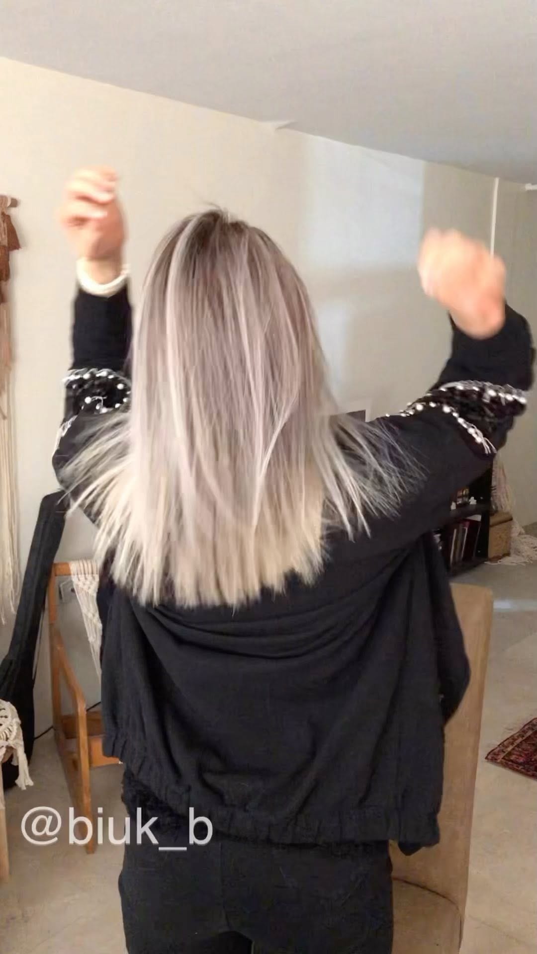 Post 8 by ⚜️ خدمات تخصصی رنگ و مش ⚜️ on Instagram (video)
