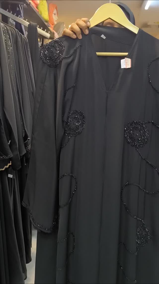 Post 4 by Hijab House Bangalore on Instagram (video)