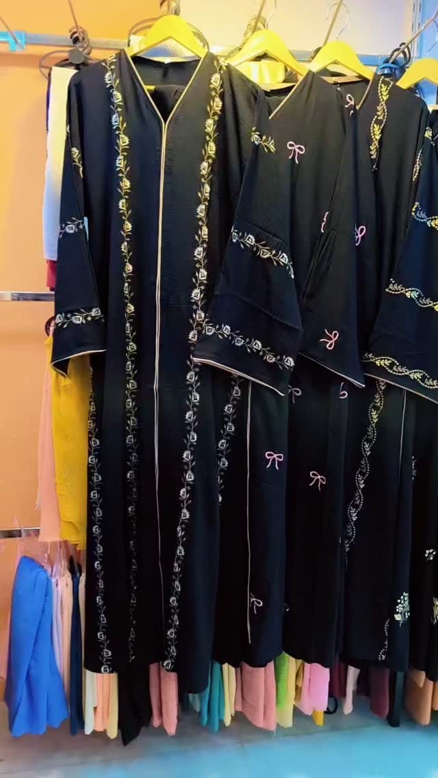 Post 8 by Hijab House Bangalore on Instagram (video)