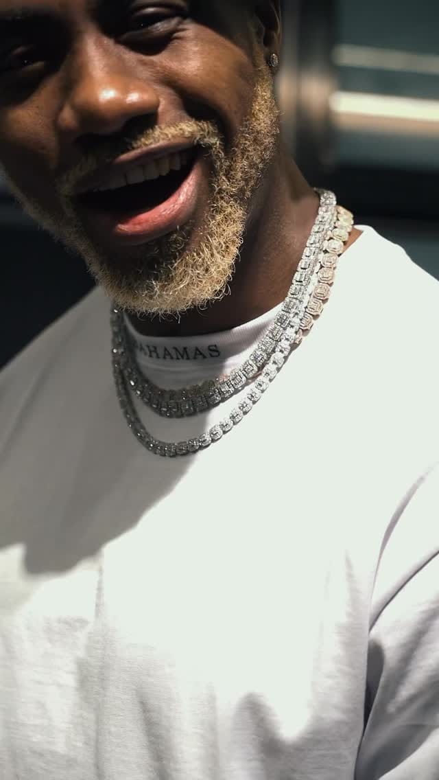 Post 9 by Mark Christopher Luxury on Instagram (video)