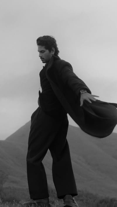 Post 10 by Vitrag Mehta on Instagram (video)