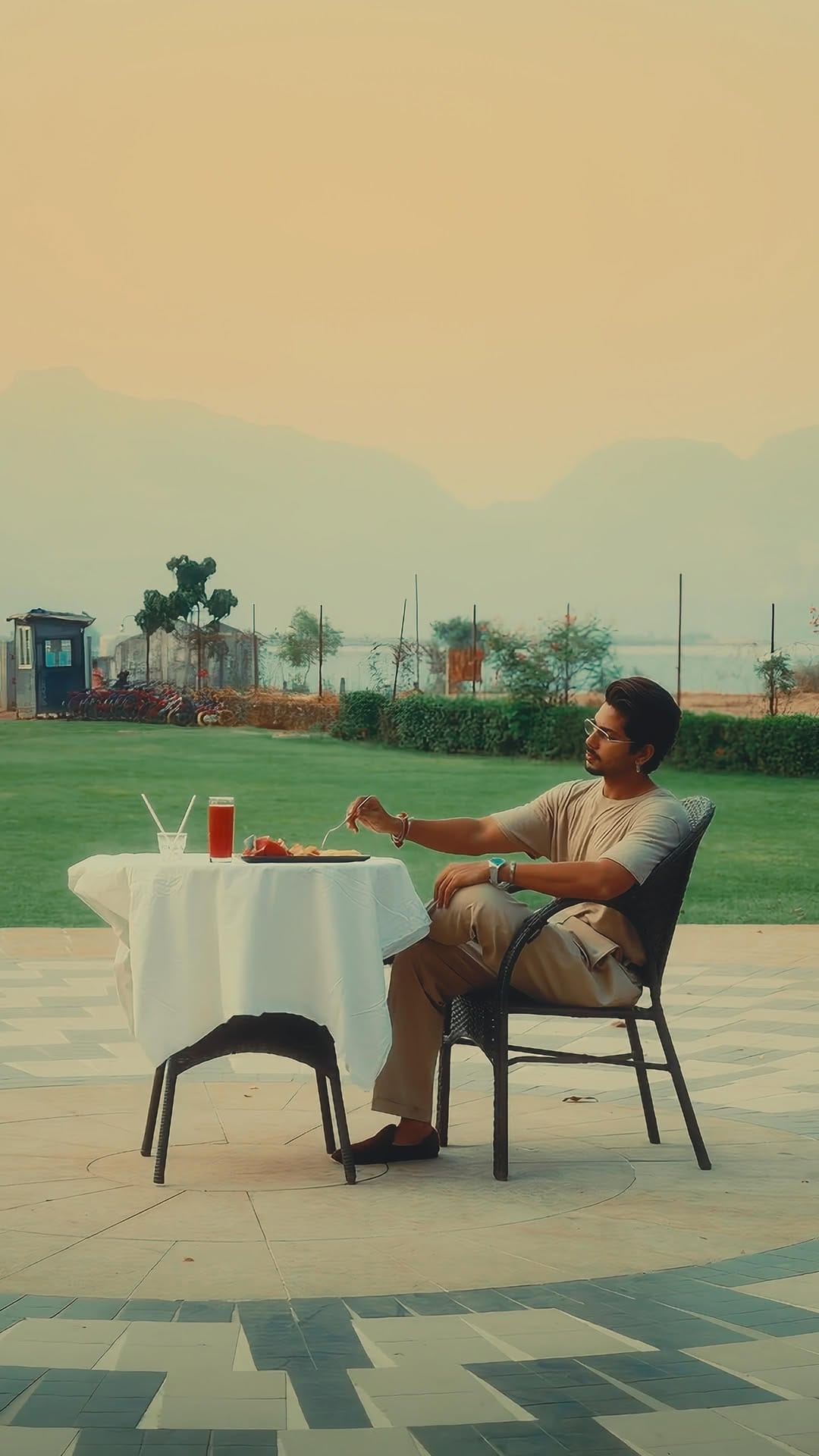 Post 4 by Vitrag Mehta on Instagram (video)