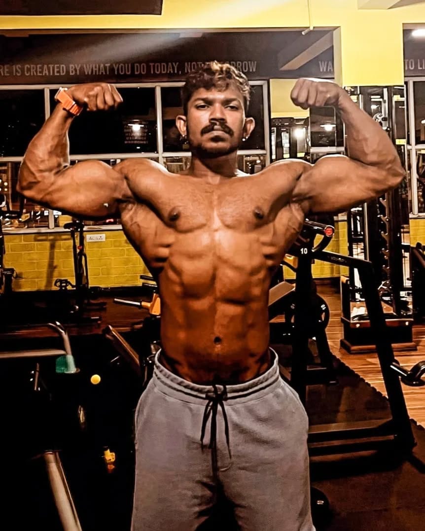 Post 8 by கொரில்லா 🦍 on Instagram (image)