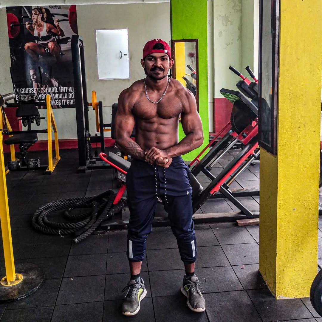 Post 10 by கொரில்லா 🦍 on Instagram (image)