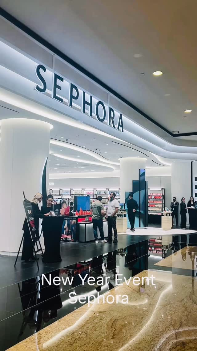 Post 3 by Shreya Khanna 🧿 on Instagram (video)