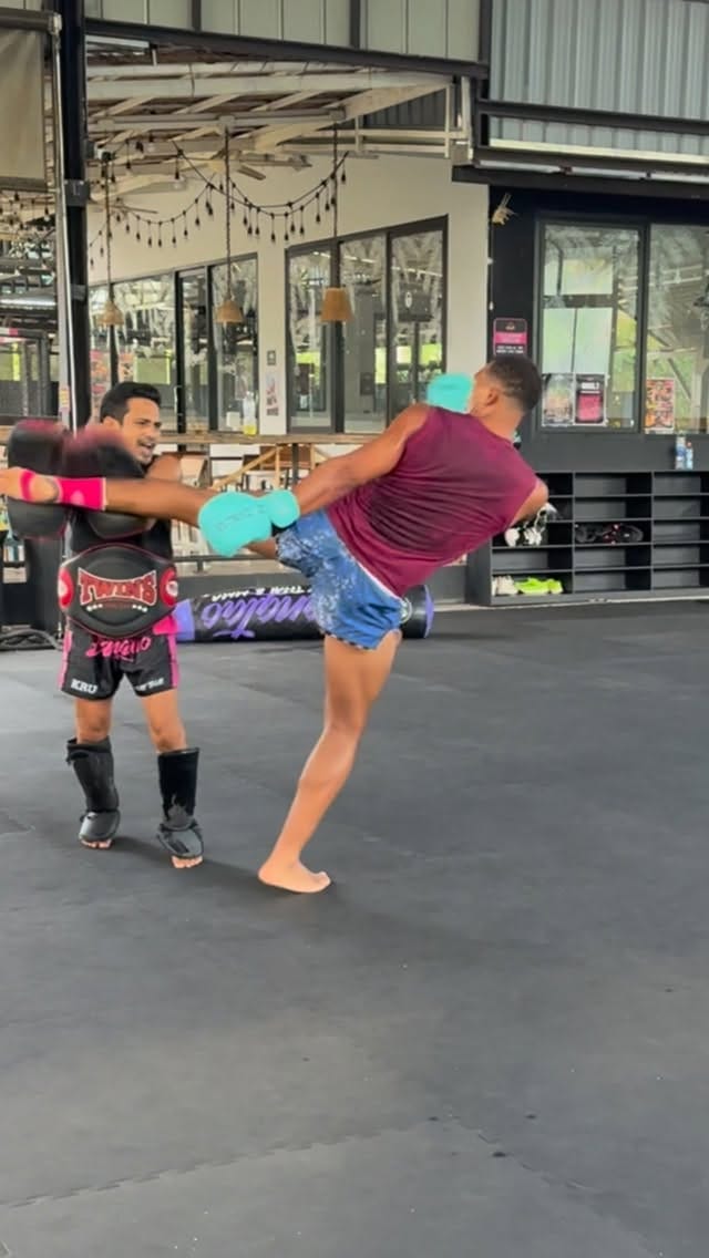 Post 3 by Marlon Matingou | Boxe + Perte de poids 🥊 on Instagram (video)