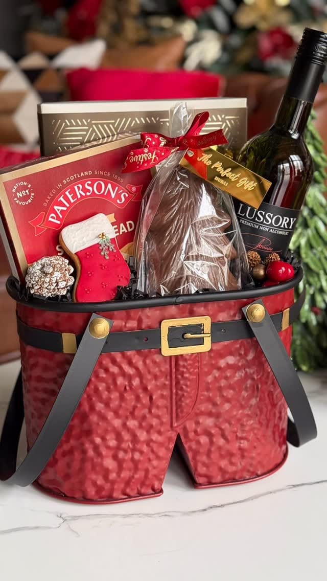 Post 6 by The Perfect Gift® Dubai on Instagram (video)