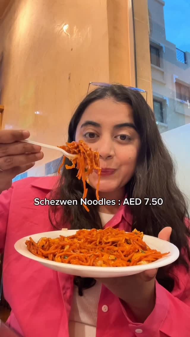 Post 7 by ANUSHREE BAGZAI || Dubai Blogger on Instagram (video)