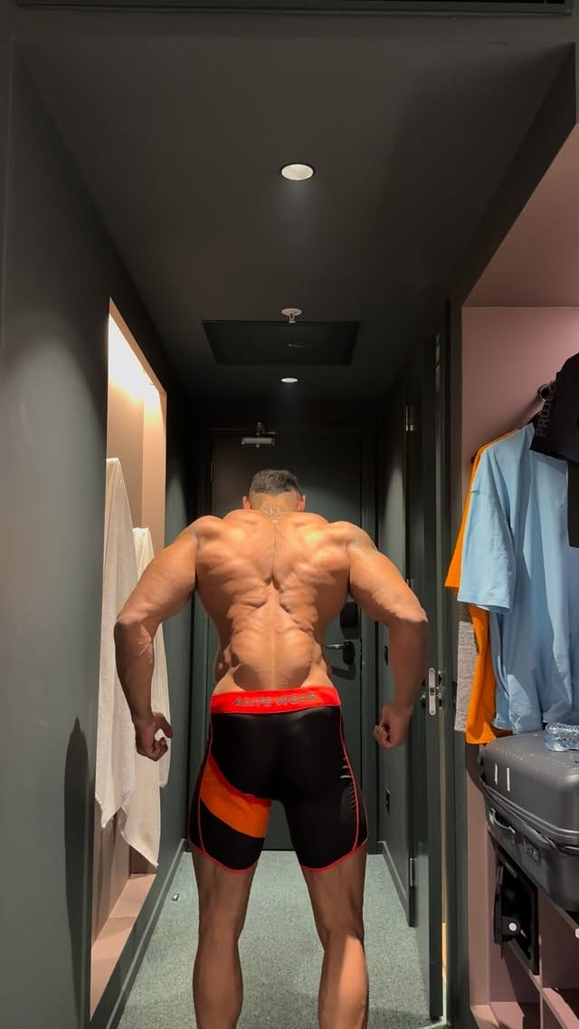 Post 1 by Ramy Roshdy | IFBB Pro 🇦🇪 on Instagram (video)